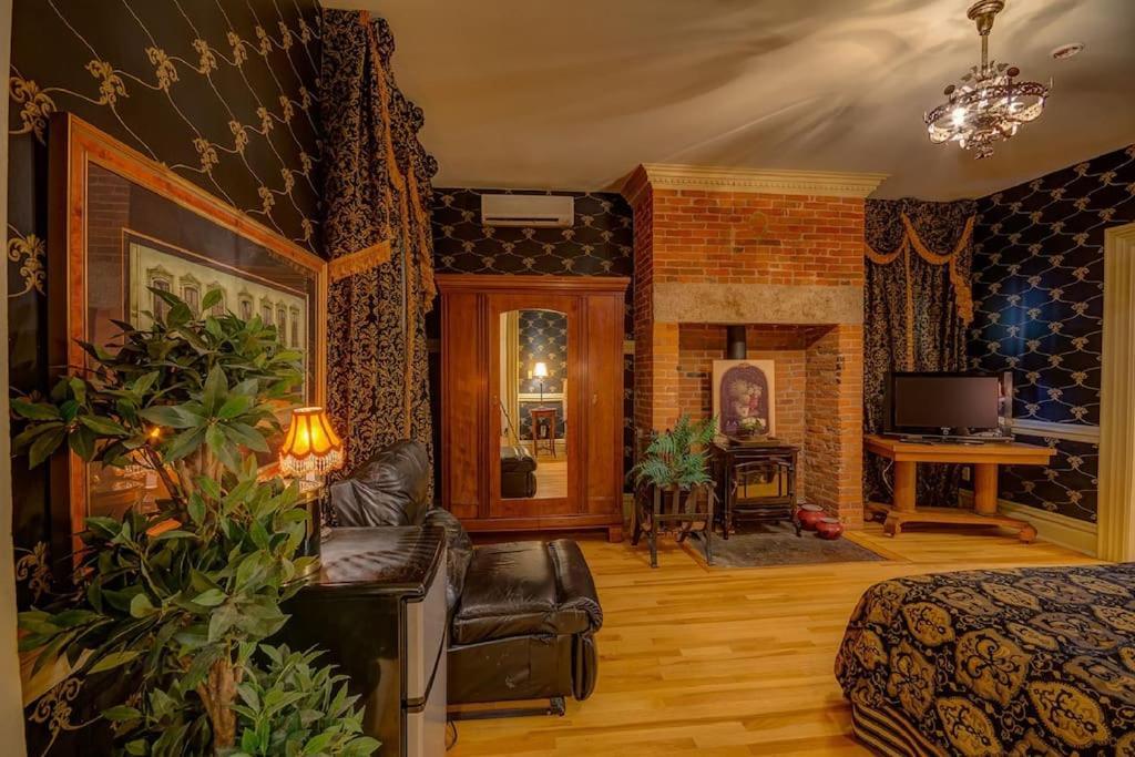 Merry Mansion East Dubuque Extérieur photo