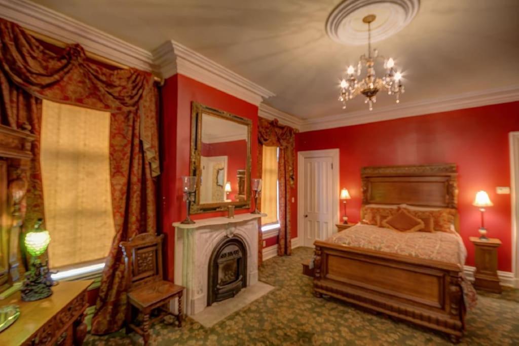 Merry Mansion East Dubuque Extérieur photo