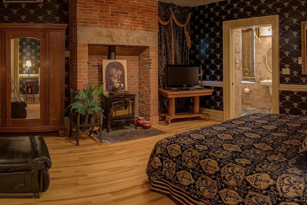 Merry Mansion East Dubuque Extérieur photo